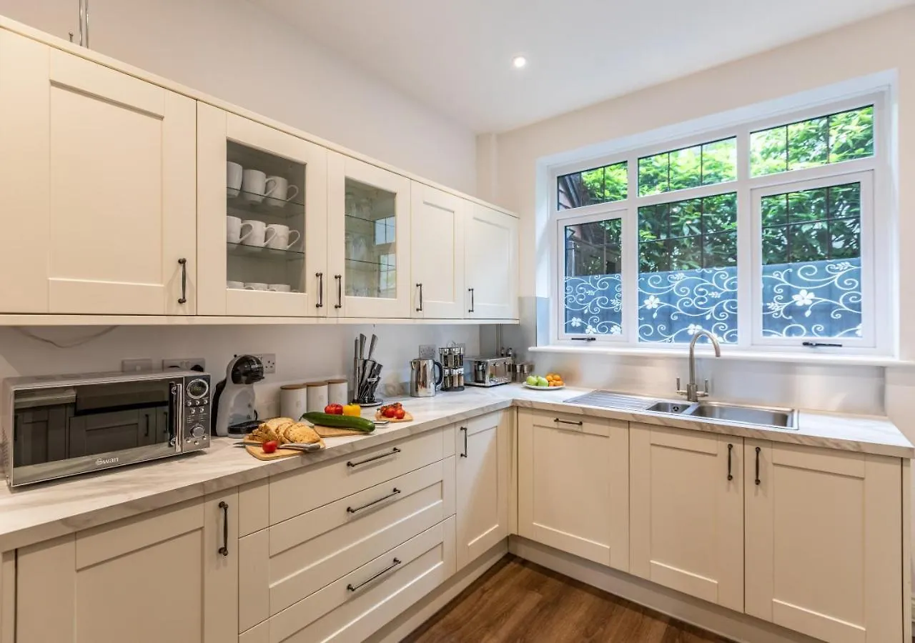 The Tudor Mansion Bournemouth Holiday home